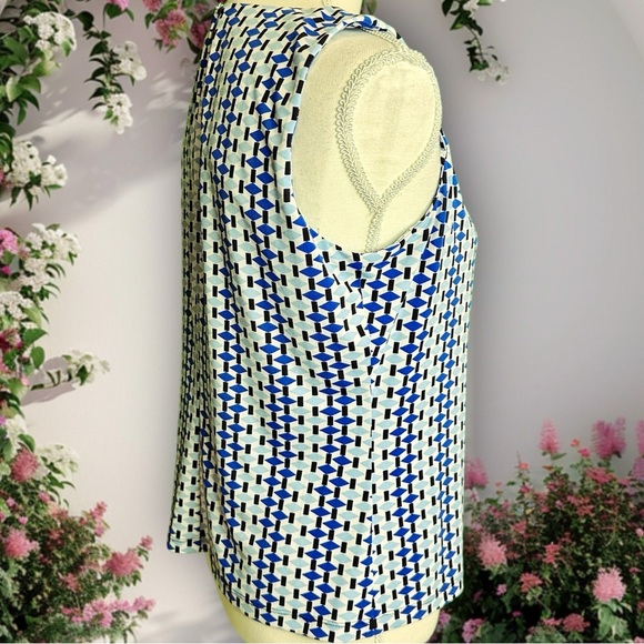 Calvin Klein Blue & White Geometric Shape Pleated-Neckline Sleeveless Top Sz MP - Picture 10 of 11